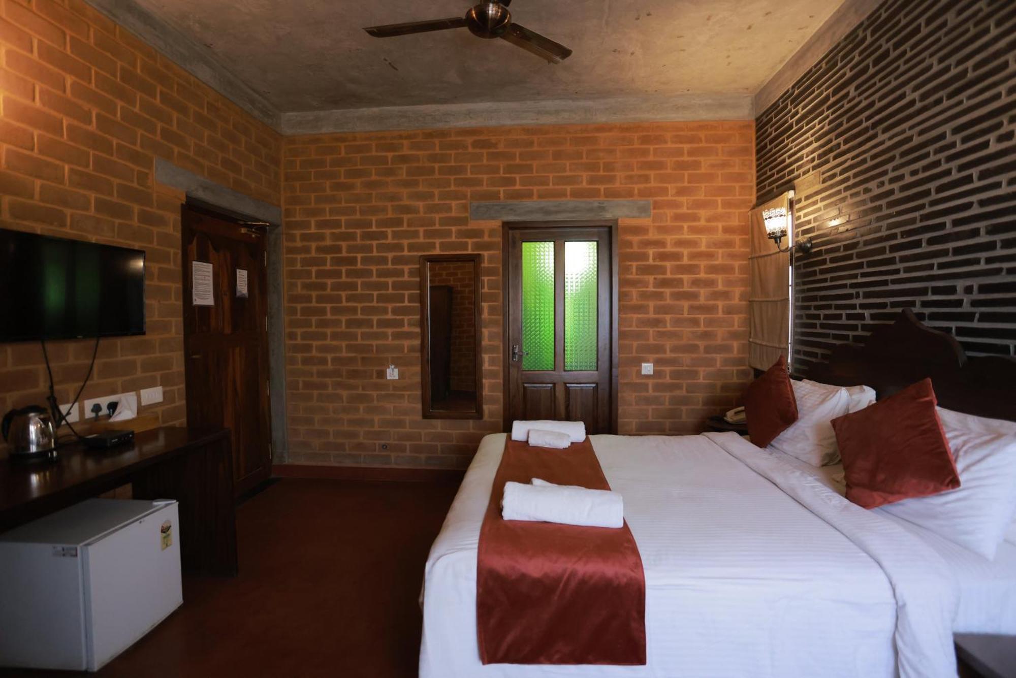 Villa Ecotiva Pondicherry Bagian luar foto